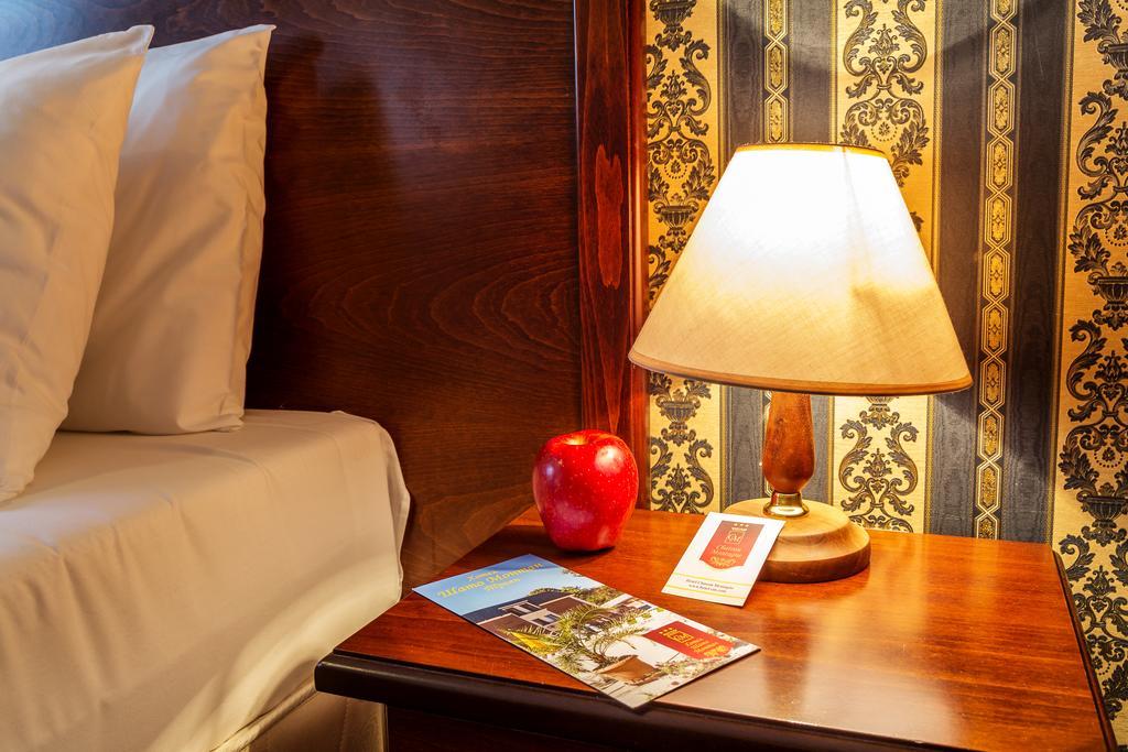 Chateau Montagne Hotel Troyan Троян Екстер'єр фото