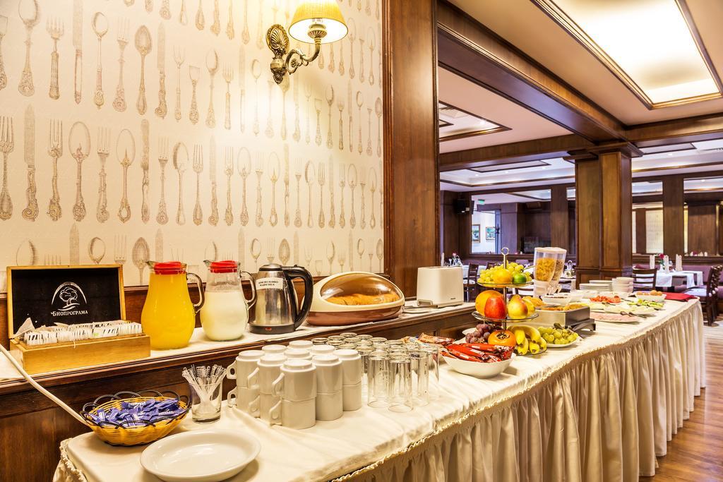 Chateau Montagne Hotel Troyan Троян Екстер'єр фото