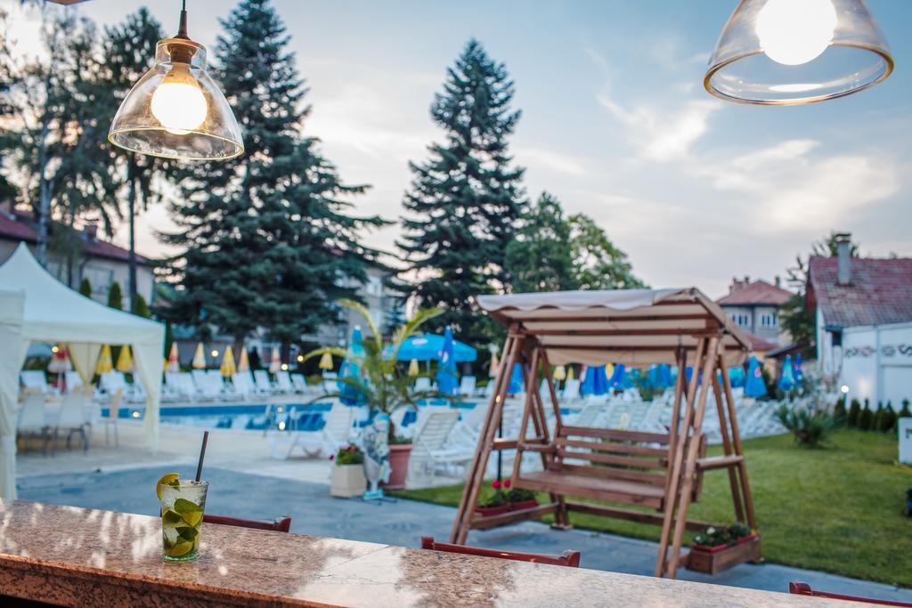 Chateau Montagne Hotel Troyan Троян Екстер'єр фото